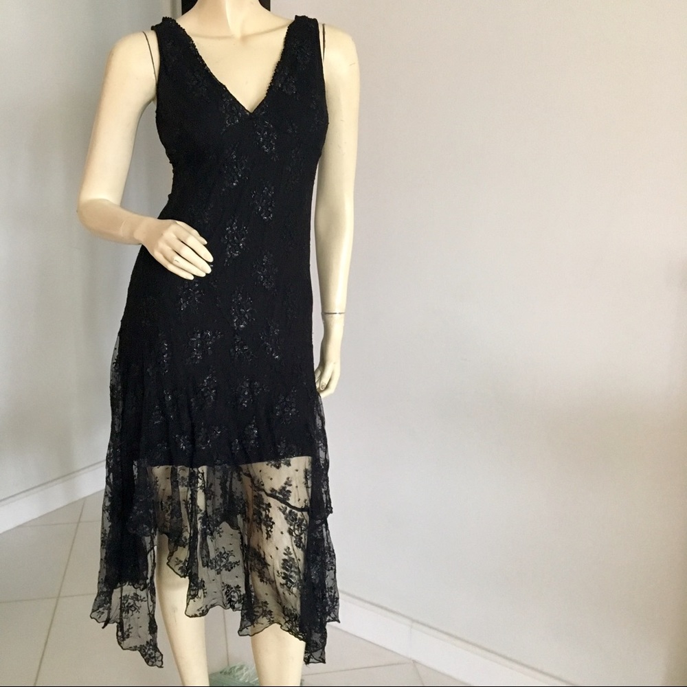 Alexia Admor black sleeveless lace v-neck dress with asymmetrical  hem